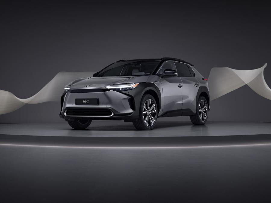  Toyota bZ4X AWD 2021 года  (WW) (фото 19 из 20)